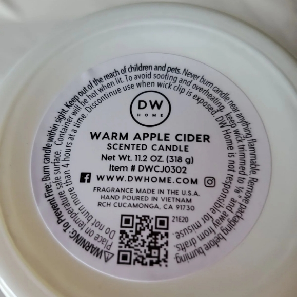 Warm Apple Cider Candle-NWT - Picture 3 of 4